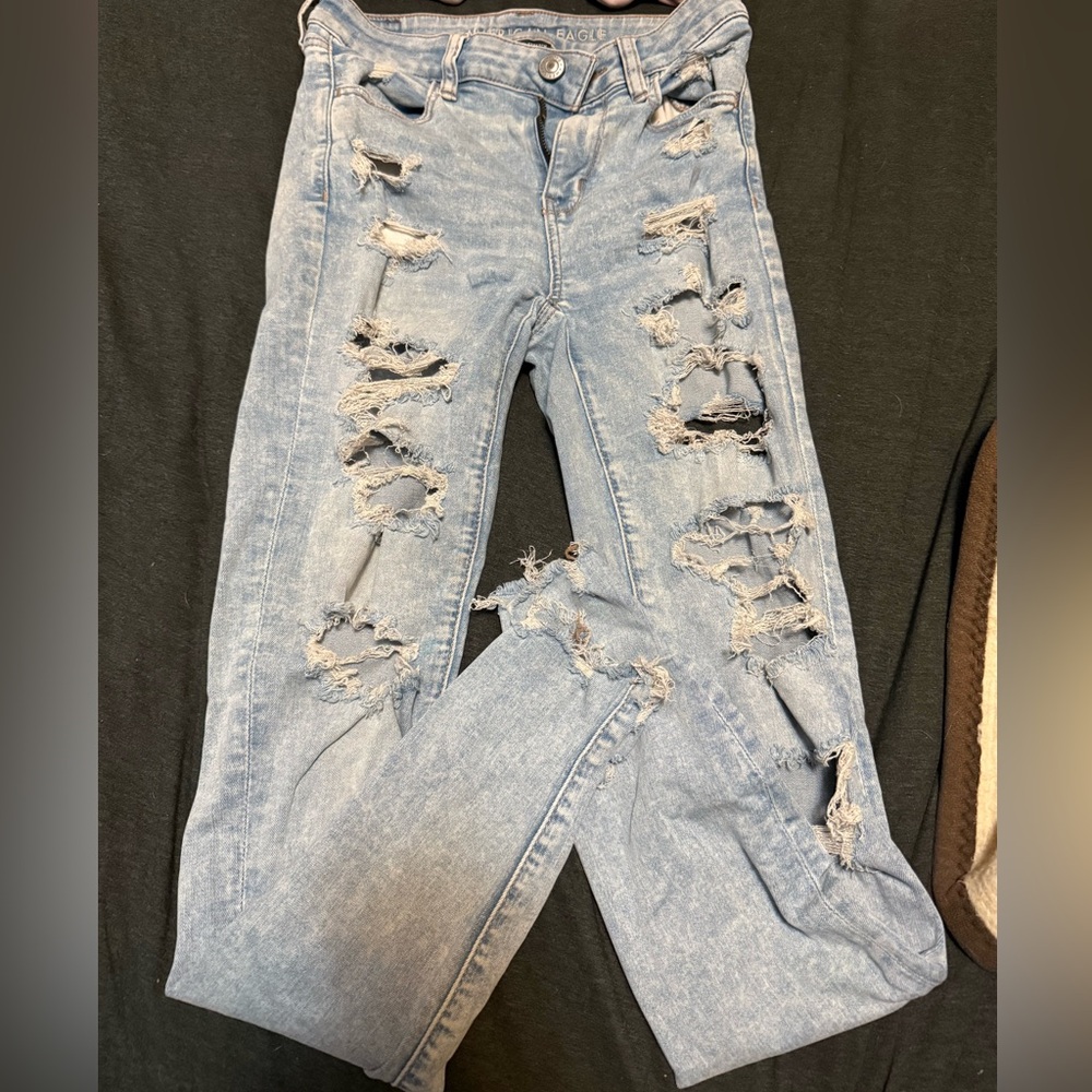 American Eagle Outfitters Light Blue Distressed stretch Skinny Jeans